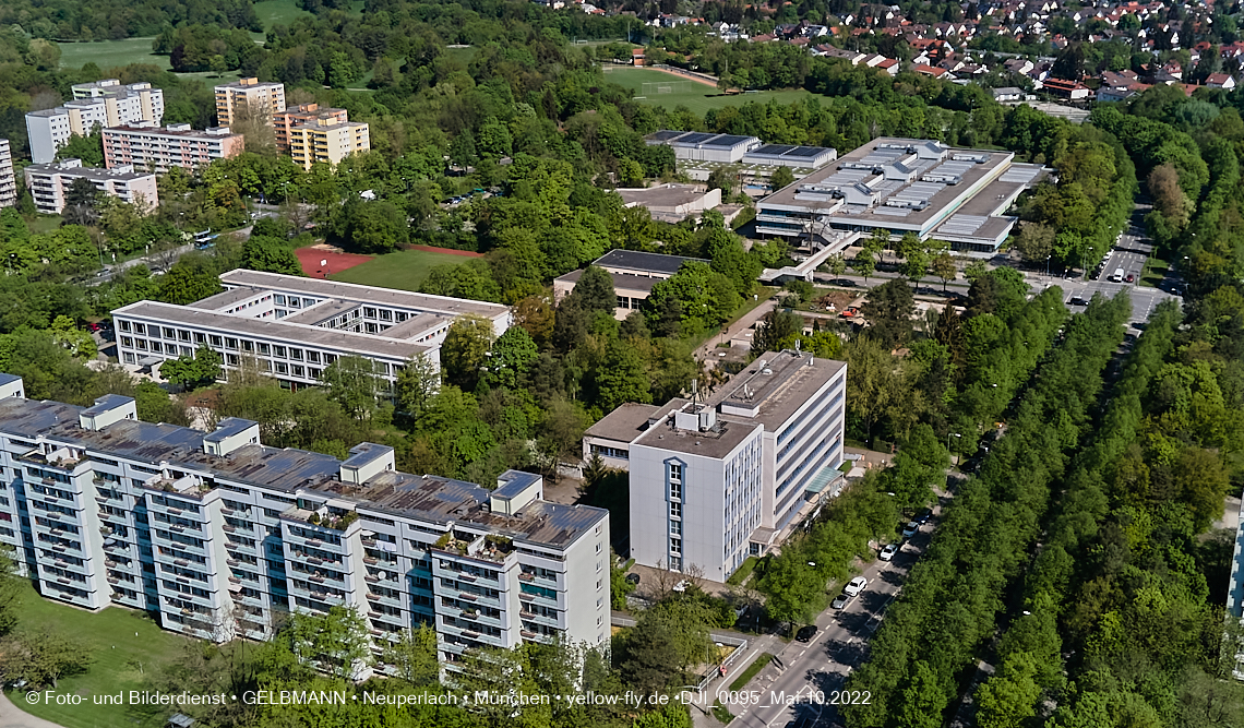 10.05.2022 - Luftbilder von der Baustelle Haus für Kinder in Neuperlach